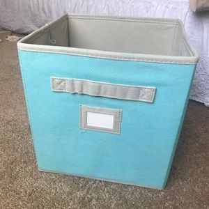 Cube storage bin